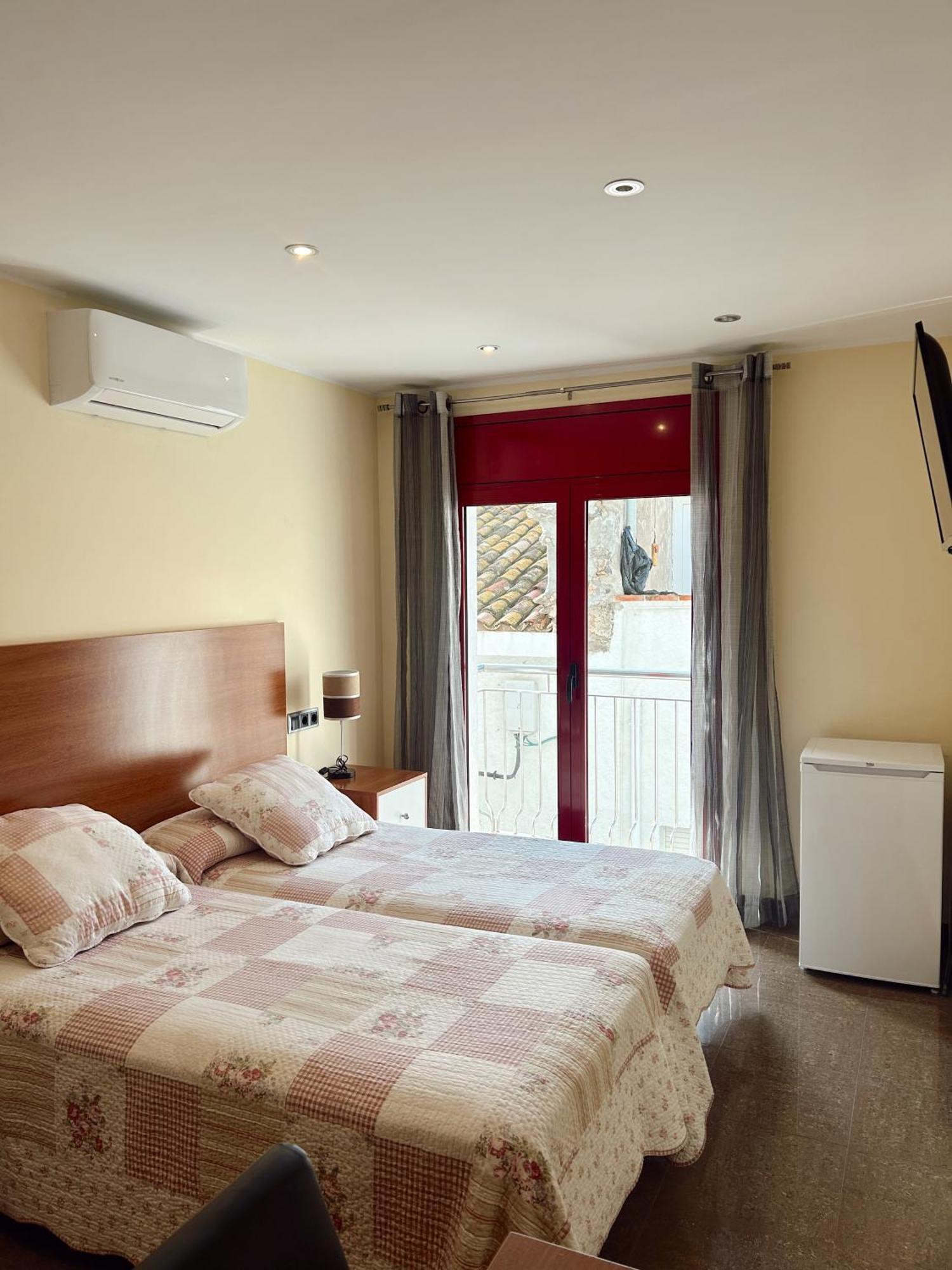 Hostal La Tina El Port De La Selva Kültér fotó